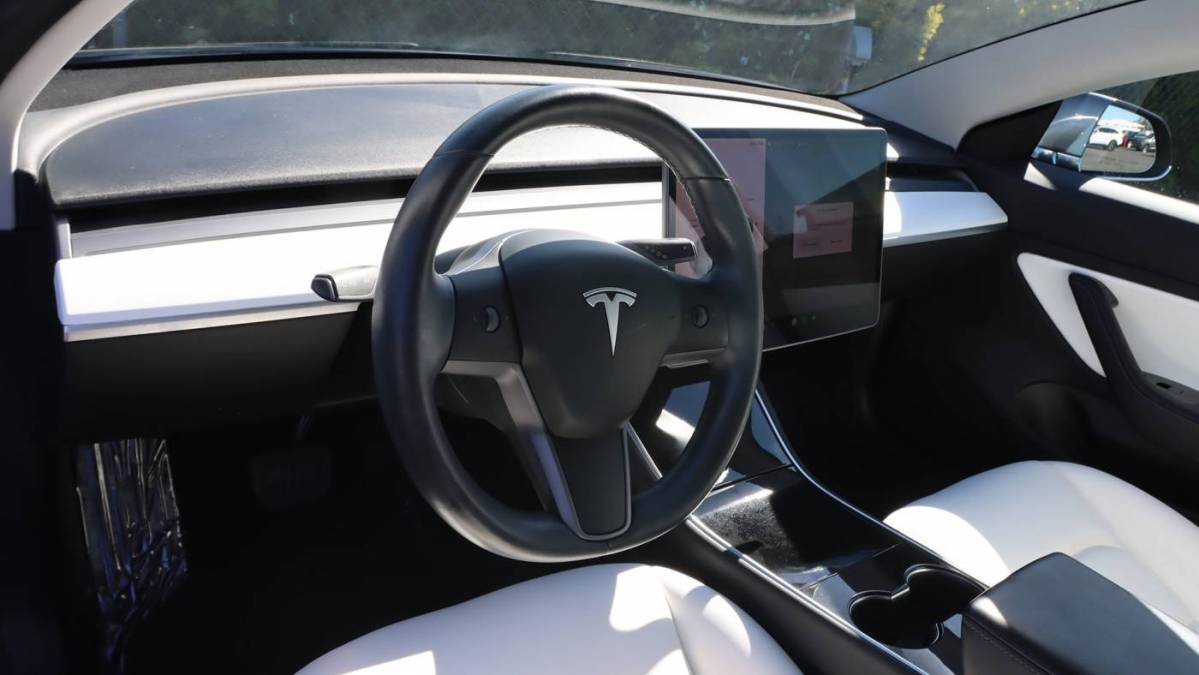 2019 Tesla Model 3 5YJ3E1EB0KF192703