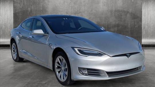 2017 Tesla Model S 5YJSA1E1XHF215203