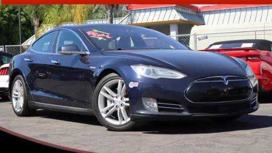 2015 Tesla Model S 5YJSA1H23FF084827