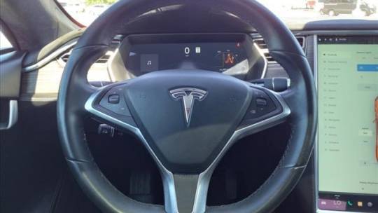 2016 Tesla Model S 5YJSA1E26GF128986
