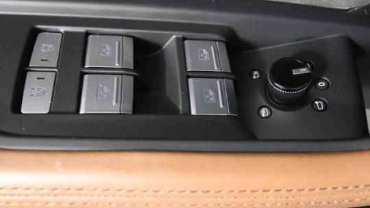 2019 Audi e-tron WA1VAAGE7KB013517