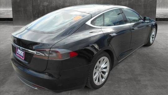 2016 Tesla Model S 5YJSA1E27GF132402