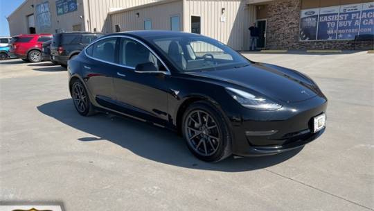 2018 Tesla Model 3 5YJ3E1EAXJF041910