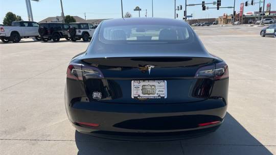 2018 Tesla Model 3 5YJ3E1EAXJF041910