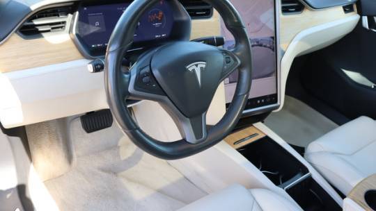 2018 Tesla Model S 5YJSA1E28JF272918