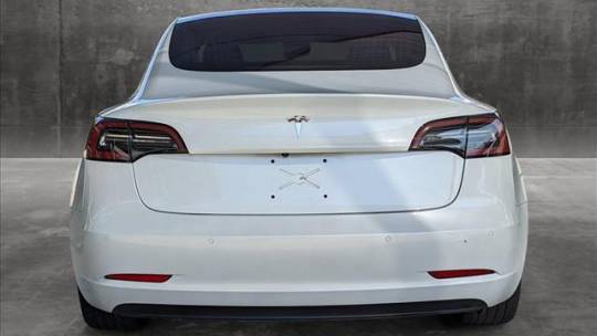 2018 Tesla Model 3 5YJ3E1EA5JF005803