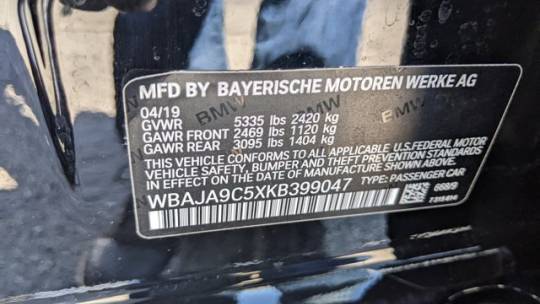 2019 BMW 5 Series WBAJA9C5XKB399047