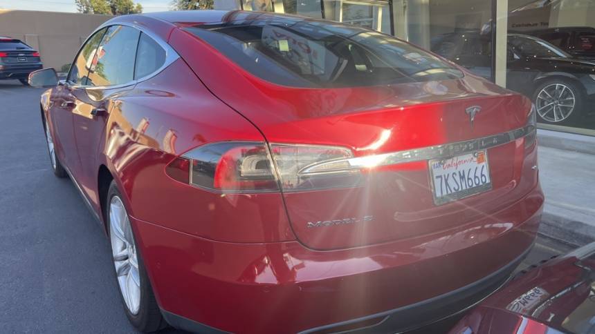 2015 Tesla Model S 5YJSA1S17FFP76587