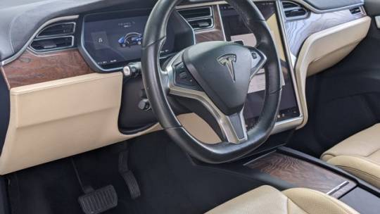 2016 Tesla Model X 5YJXCBE25GF004634