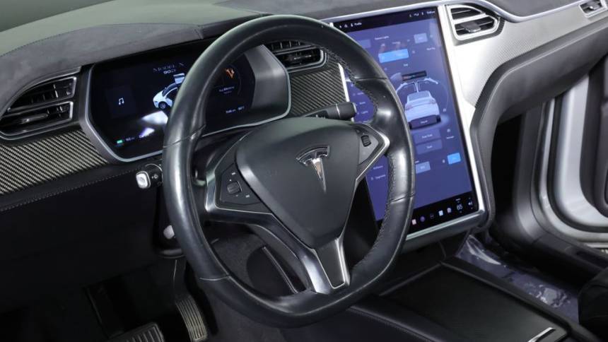 2016 Tesla Model X 5YJXCBE29GF004099