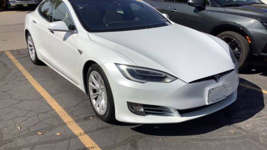 2016 Tesla Model S 5YJSA1E22GF159782