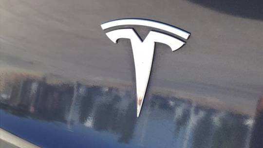 2019 Tesla Model 3 5YJ3E1EB8KF390767