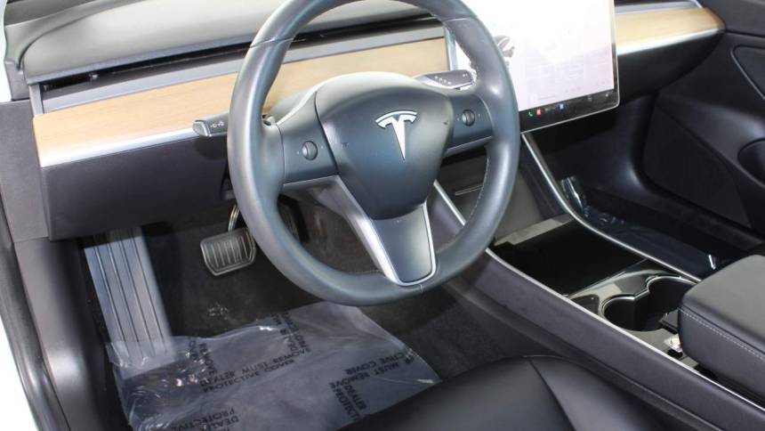 2019 Tesla Model 3 5YJ3E1EB5KF187433