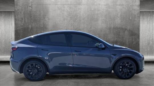 2020 Tesla Model Y 5YJYGDEE8LF008704