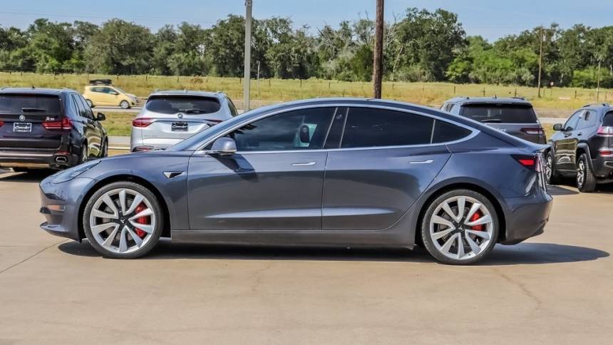 2019 Tesla Model 3 5YJ3E1EB9KF438793