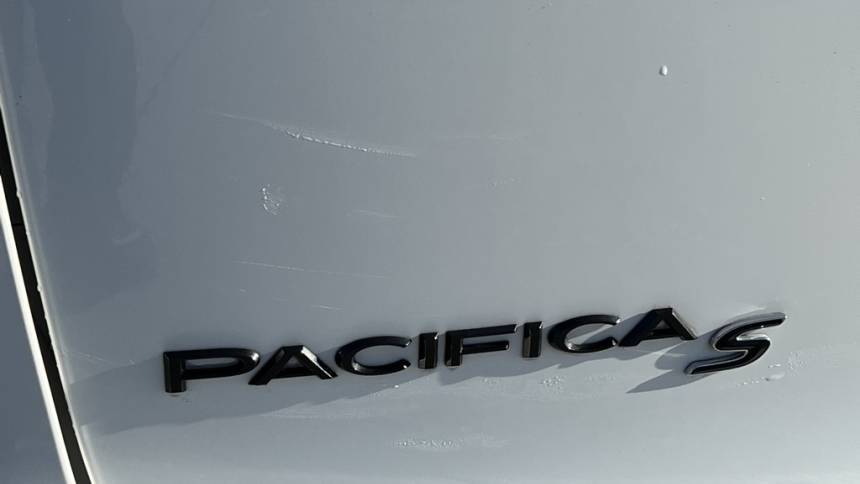 2020 Chrysler Pacifica Hybrid 2C4RC1L79LR196267