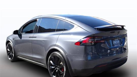 2019 Tesla Model X 5YJXCAE45KF185402