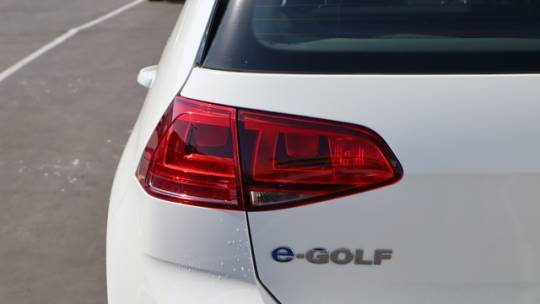 2016 Volkswagen e-Golf WVWKP7AU1GW909841