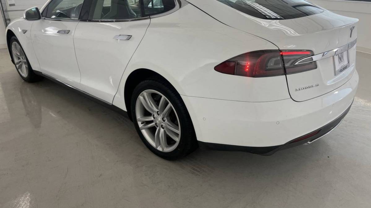 2014 Tesla Model S 5YJSA1H15EFP53797