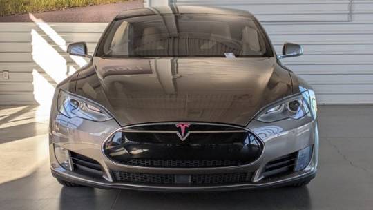 2015 Tesla Model S 5YJSA1S28FF085982