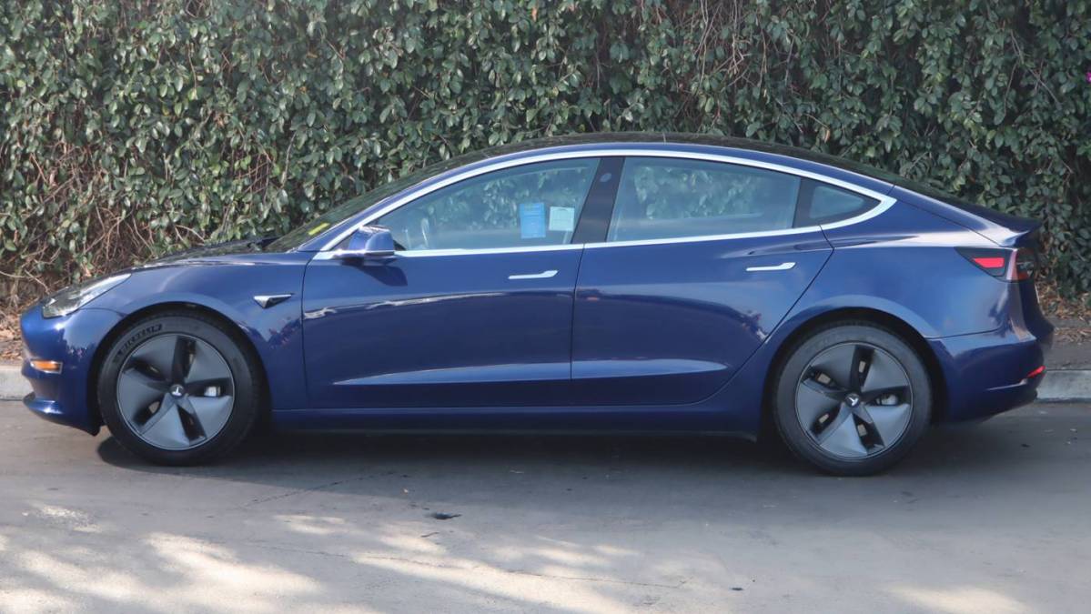 2018 Tesla Model 3 5YJ3E1EBXJF090274