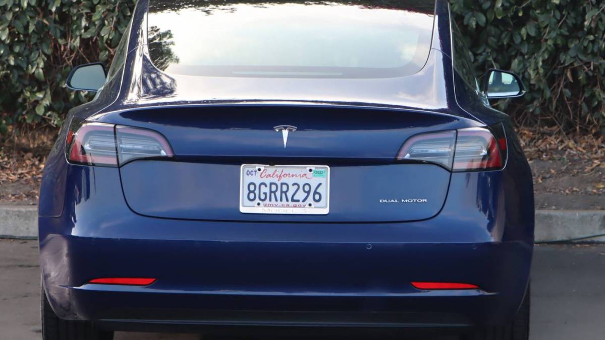 2018 Tesla Model 3 5YJ3E1EBXJF090274