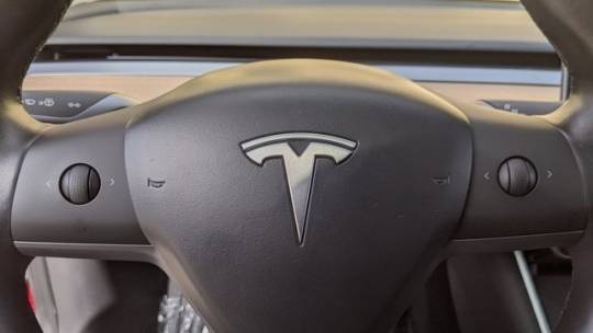 2018 Tesla Model 3 5YJ3E1EB8JF075353