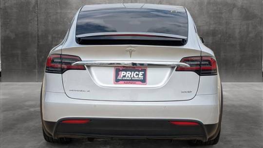 2017 Tesla Model X 5YJXCBE25HF054421