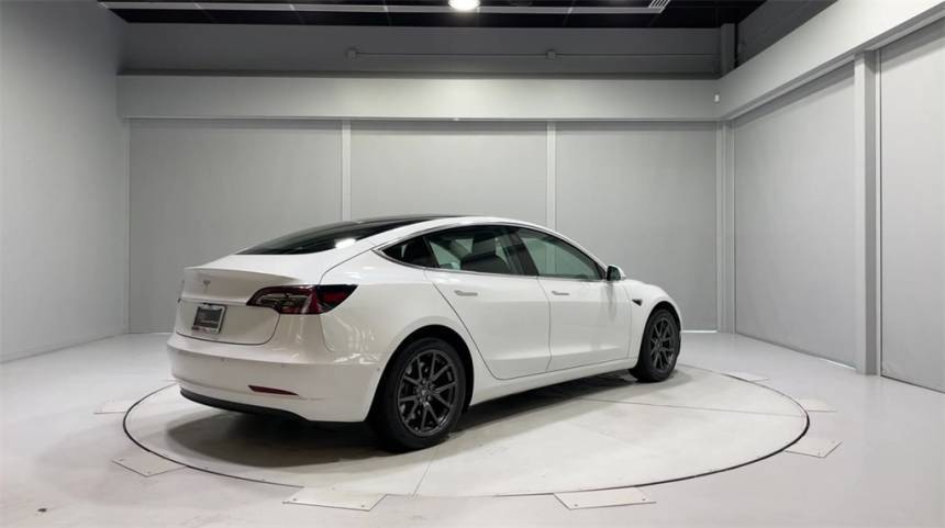 2019 Tesla Model 3 5YJ3E1EA1KF299833