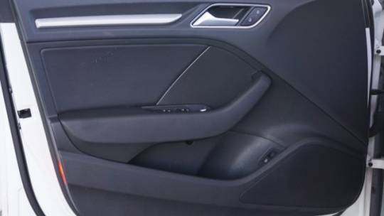 2016 Audi A3 Sportback e-tron WAUUPBFF4GA140008
