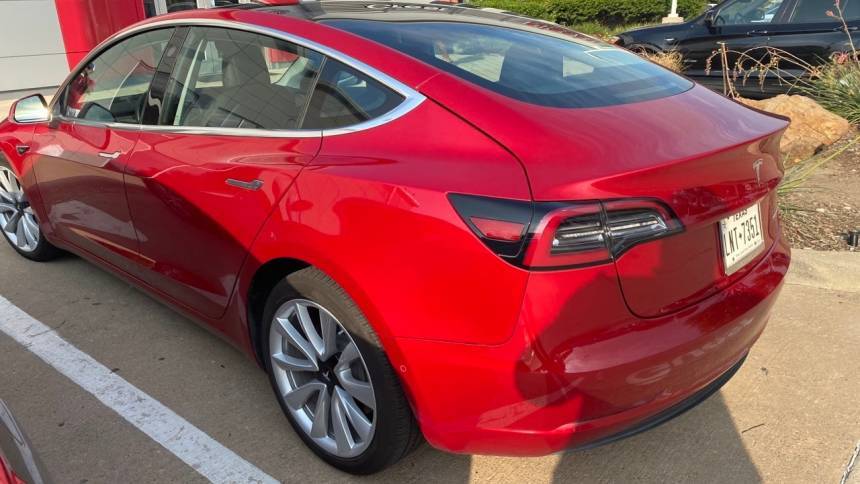 2018 Tesla Model 3 5YJ3E1EB9JF115939