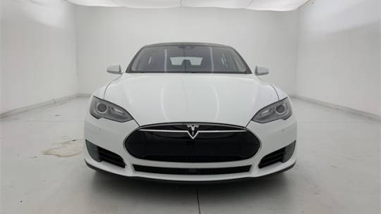 2016 Tesla Model S 5YJSA1E20GF122102