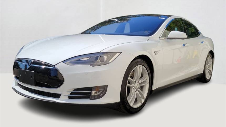 2015 Tesla Model S 5YJSA1E23FF101095