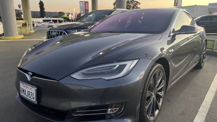 2019 Tesla Model S 5YJSA1E49KF343403