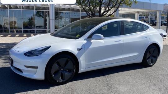 2019 Tesla Model 3 5YJ3E1EB3KF493174