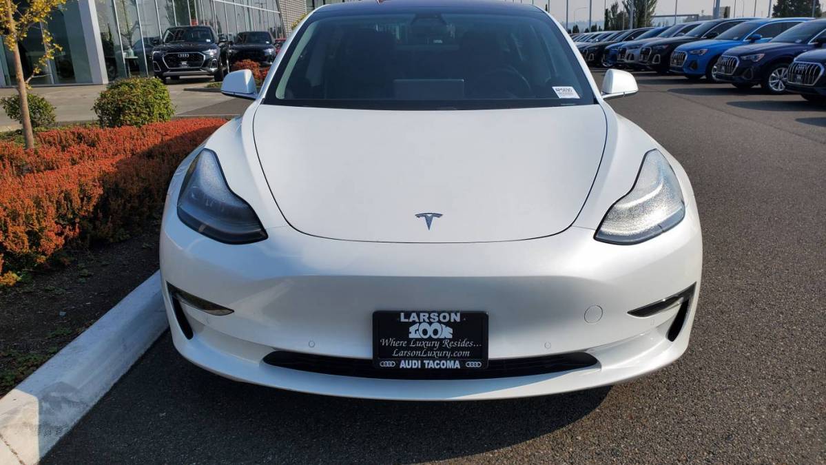 2018 Tesla Model 3 5YJ3E1EB5JF088643