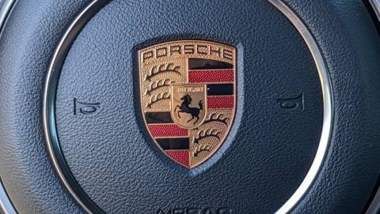 2018 Porsche Panamera WP0AE2A79JL175358