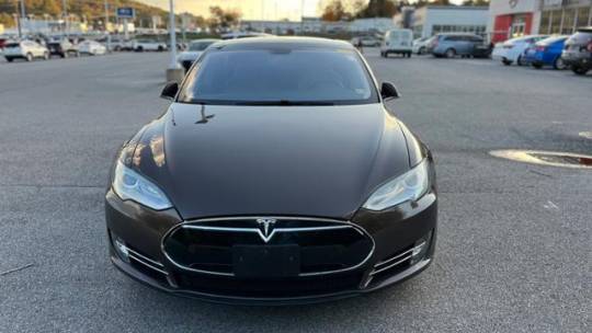2013 Tesla Model S 5YJSA1CN9DFP27826