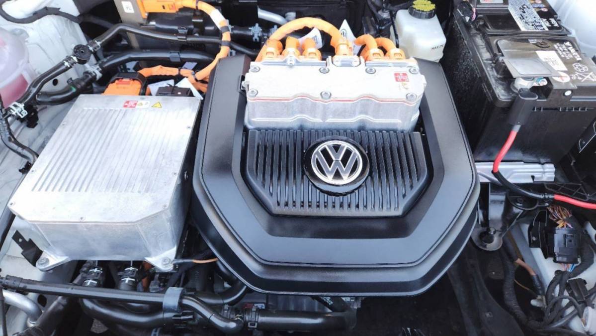 2016 Volkswagen e-Golf WVWKP7AU5GW915674