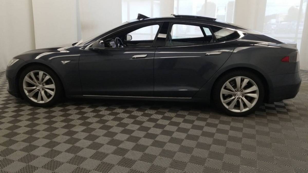 2016 Tesla Model S 5YJSA1E27GF128222