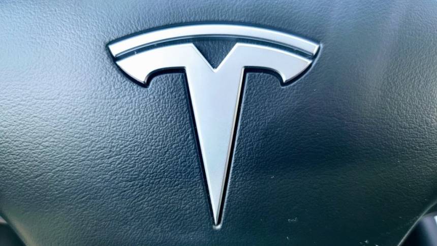 2018 Tesla Model 3 5YJ3E1EB9JF120722