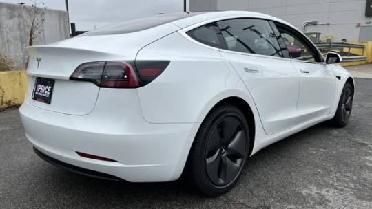2018 Tesla Model 3 5YJ3E1EA9JF009174