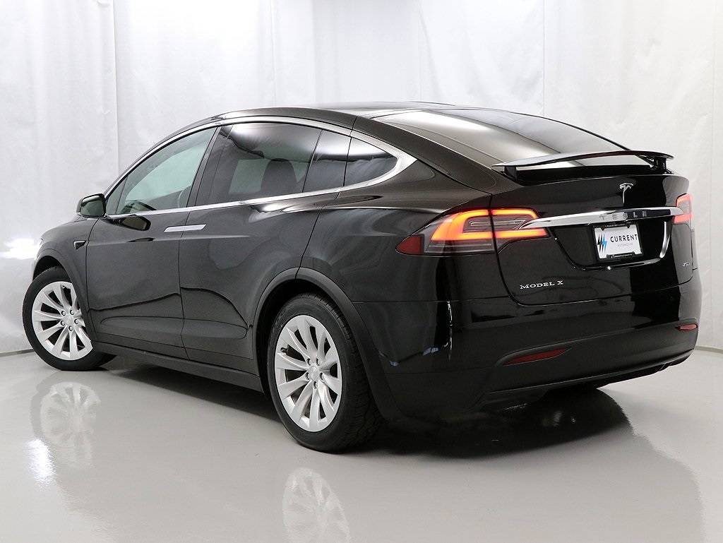 2018 Tesla Model X 5YJXCDE23JF112026