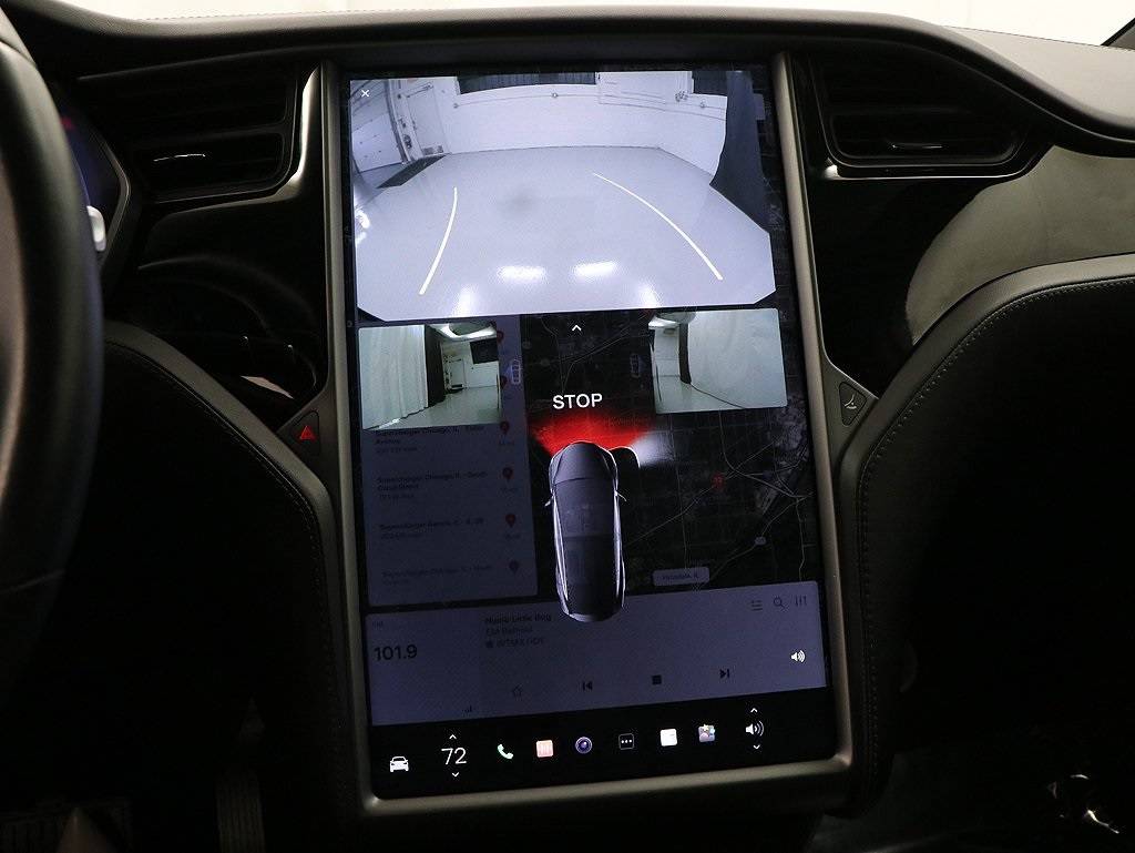 2018 Tesla Model X 5YJXCDE23JF112026