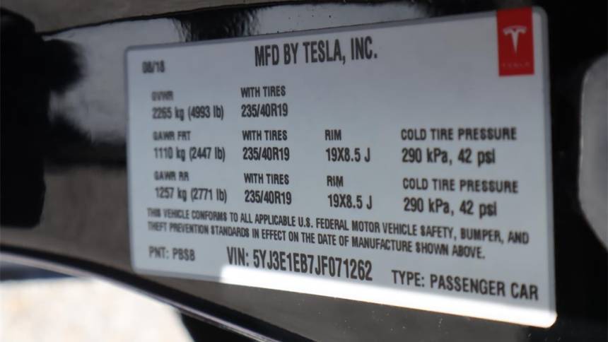 2018 Tesla Model 3 5YJ3E1EB7JF071262