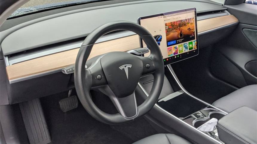 2019 Tesla Model 3 5YJ3E1EA7KF396857