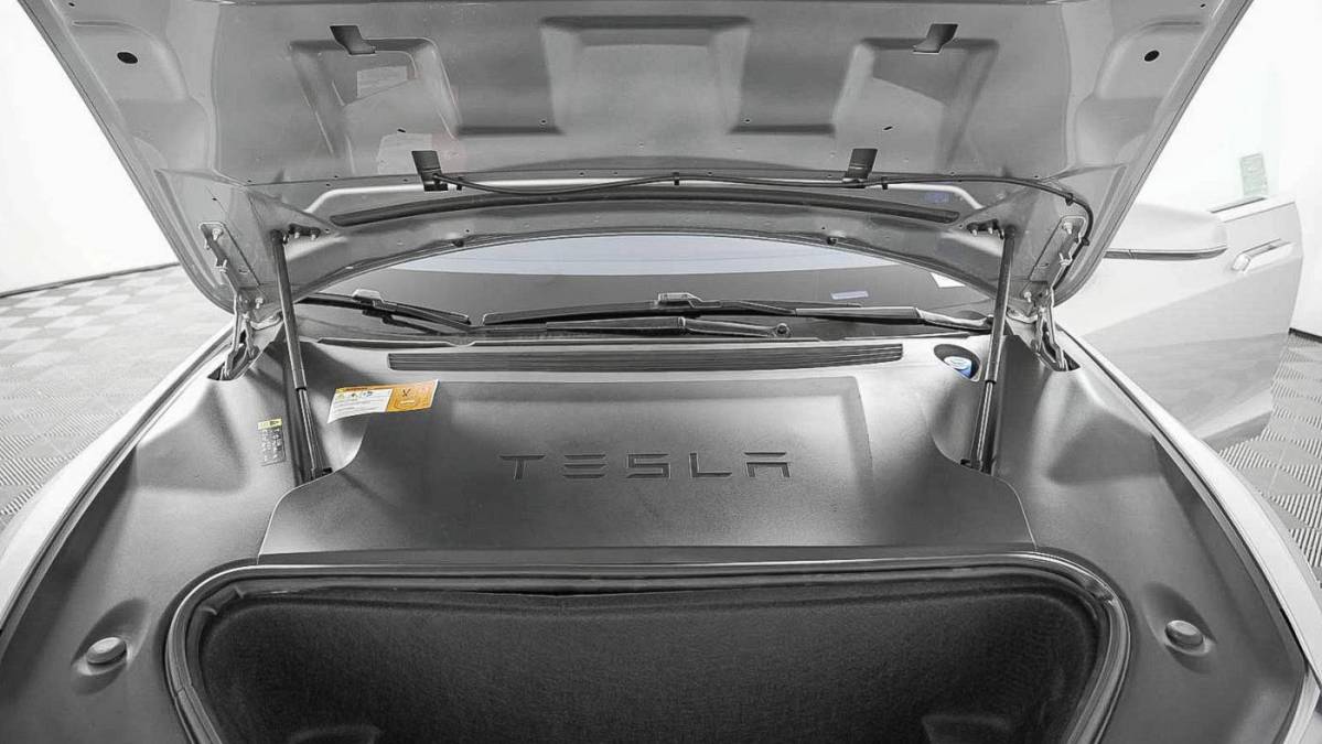 2018 Tesla Model S 5YJSA1E22JF260313