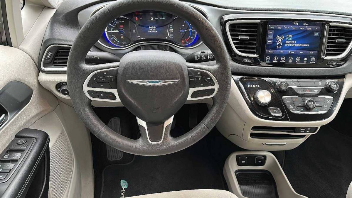 2018 Chrysler Pacifica Hybrid 2C4RC1H78JR126958