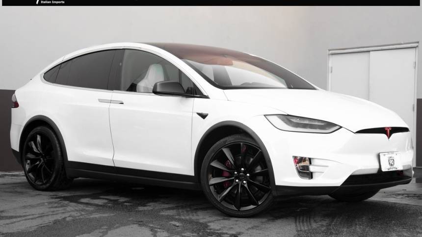 2018 Tesla Model X 5YJXCBE22JF105346