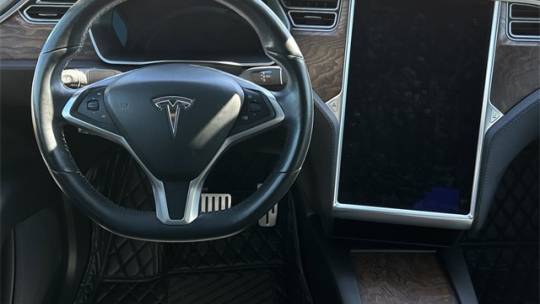 2018 Tesla Model X 5YJXCBE46JF086933